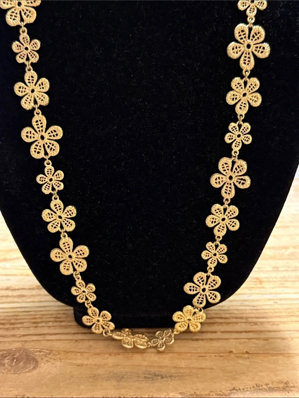 Vintage Gold Tone Floral Flower Long Statement Necklace